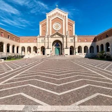 Apartament Lemon Tree 400 Mt Dal Mare