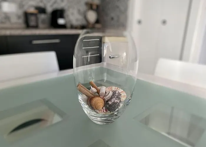 Lemon Tree 400 Mt Dal Mare Διαμέρισμα Νετούνο